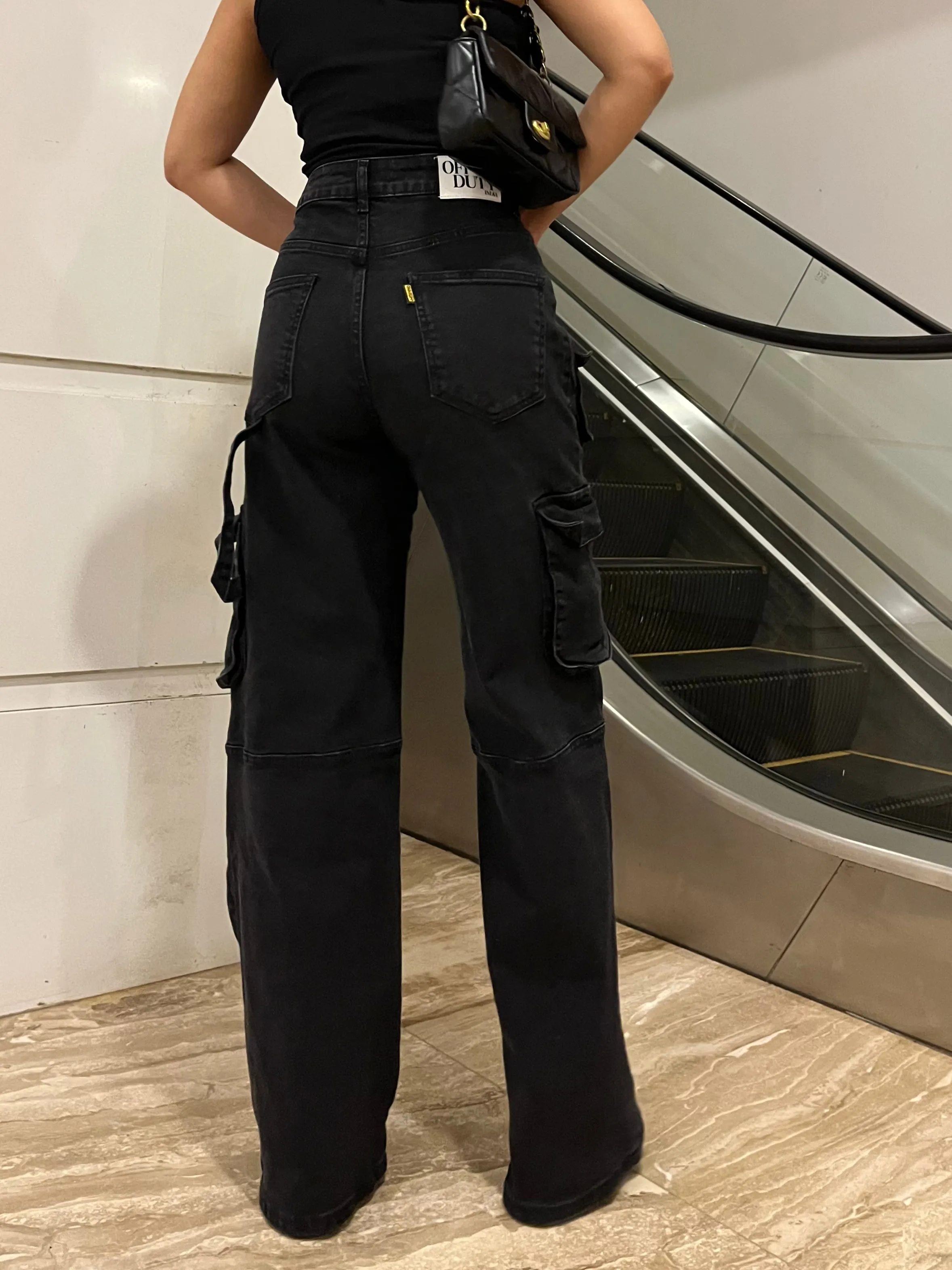 So Black Pocket Details High Waist Cargo Jeans