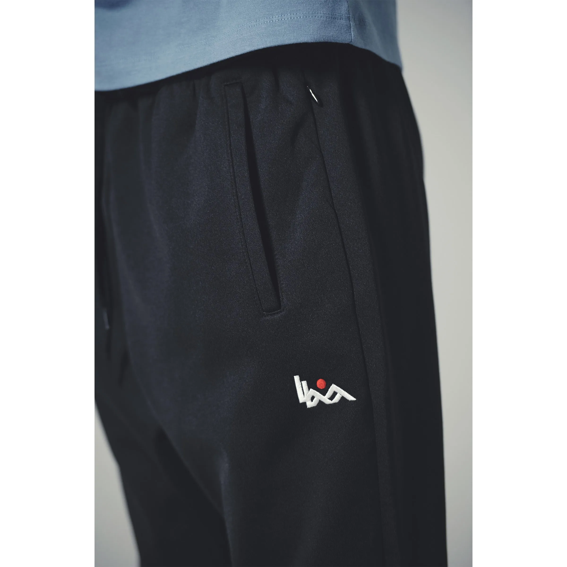 TRACK PANTS / BLACK